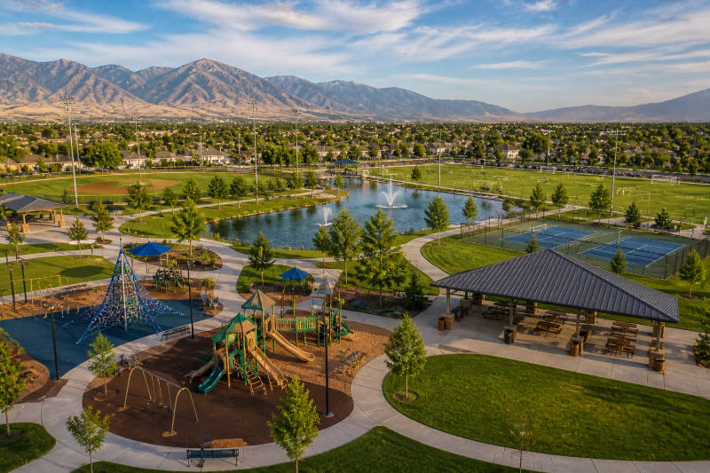 Jesse D. Barlow Park – A Versatile Community Park in Clearfield, Utah